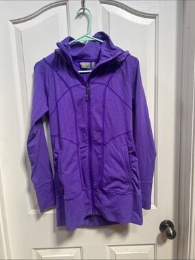 Athleta Women’s jacket size s. Purple Hooded Zip Jacket